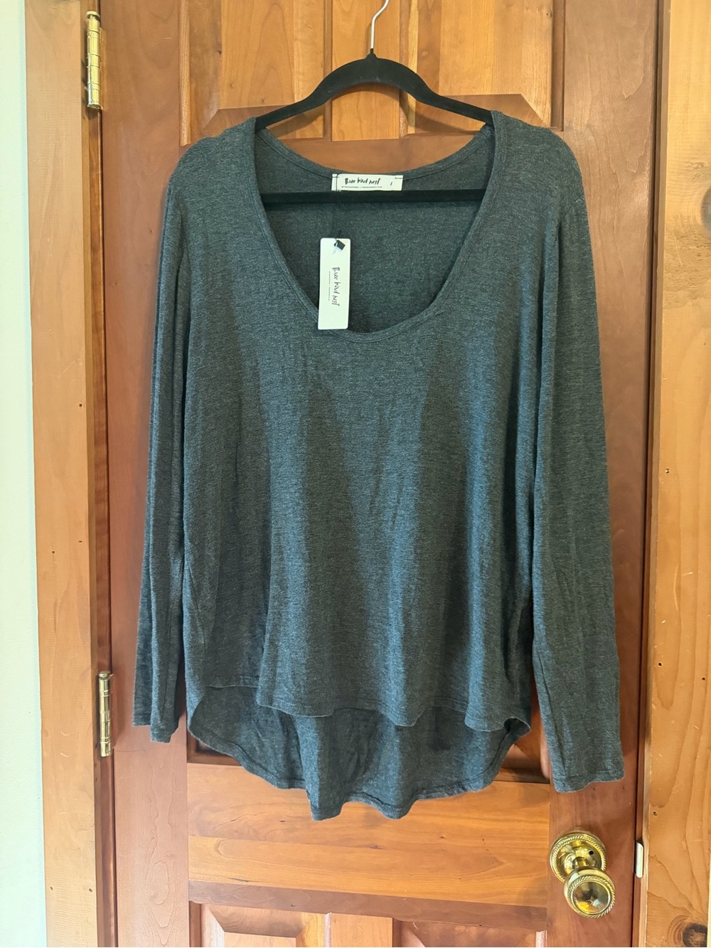 Three Bird’s Nest Green Scoop Neck Long Sleeve Top